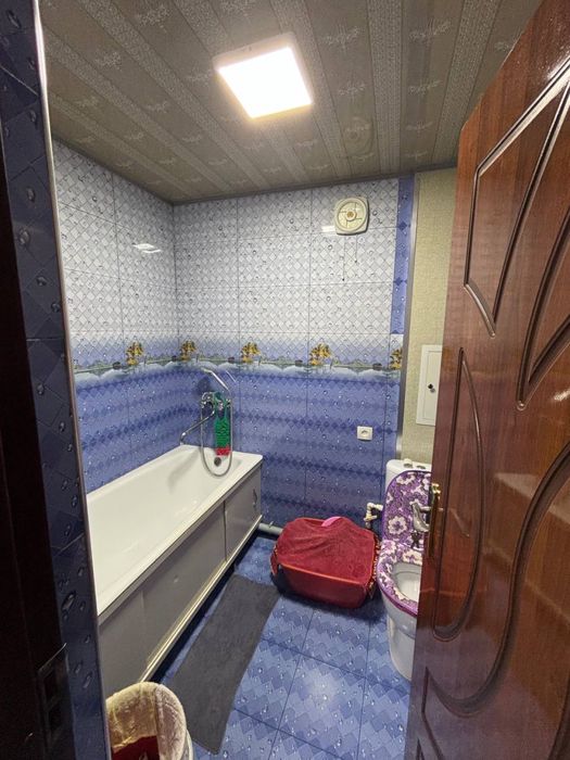 Продаю квартиру в Яшнабадском районе Авиасозлар-3, 3х переделан 4х ком