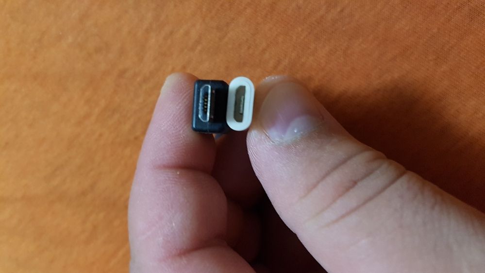 ПРЕХОДНИНИЦИ от Micro USB към Lightning 8 Pin (Apple iPhone) ,Type-C