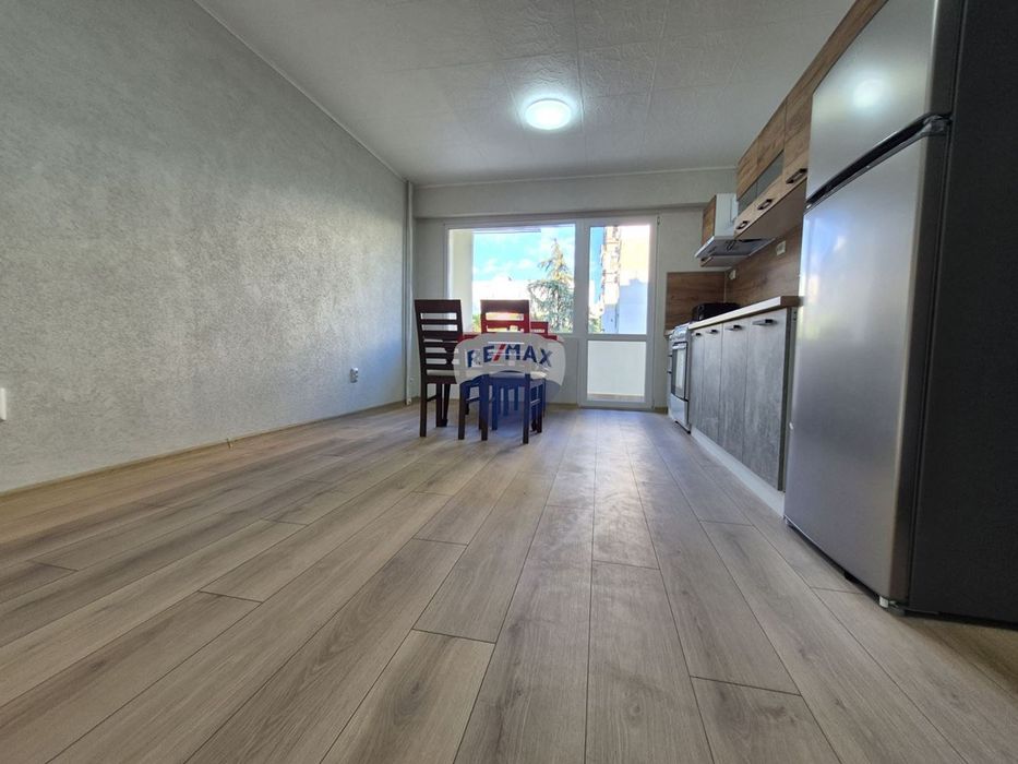 Дава се под наем Двустаен апартамент в Варна, Младост 2 - 40 кв.м за 331.5 € - Снимка #3