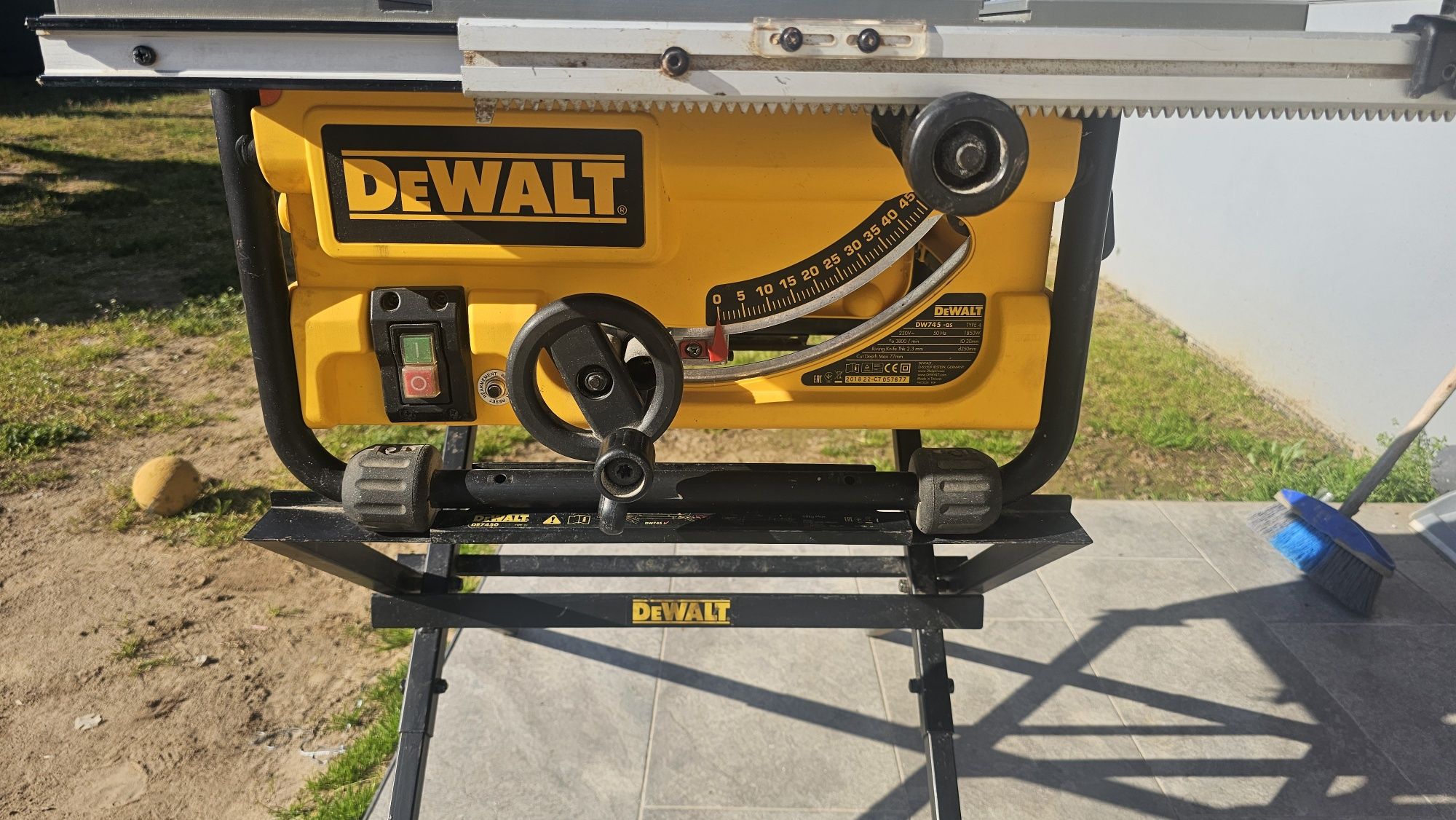 Circular Dewalt dw745 QS