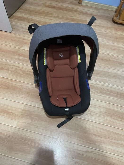 Бебешко кошче за кола