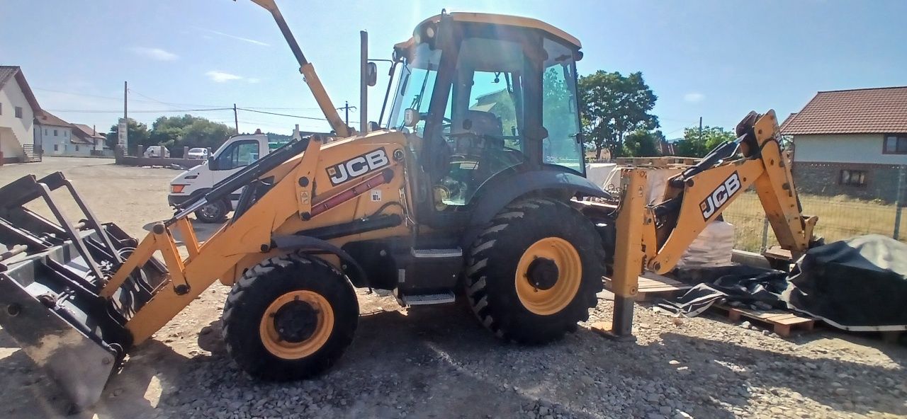 Vând jcb 3cx eco 2018 , jcb 525-67 și compactor bomag