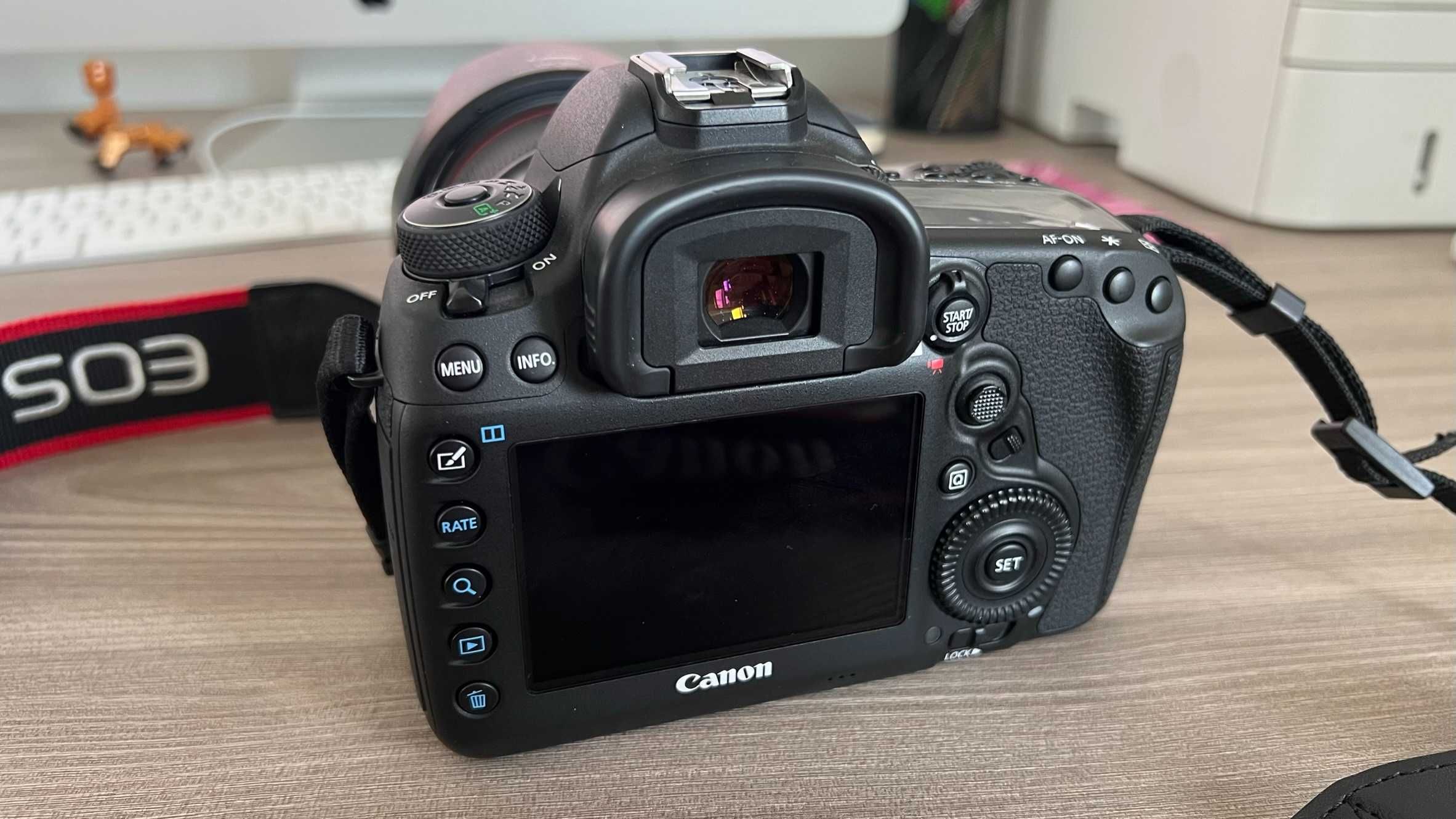 Body Canon EOS 5D Mark IV Impecabil!