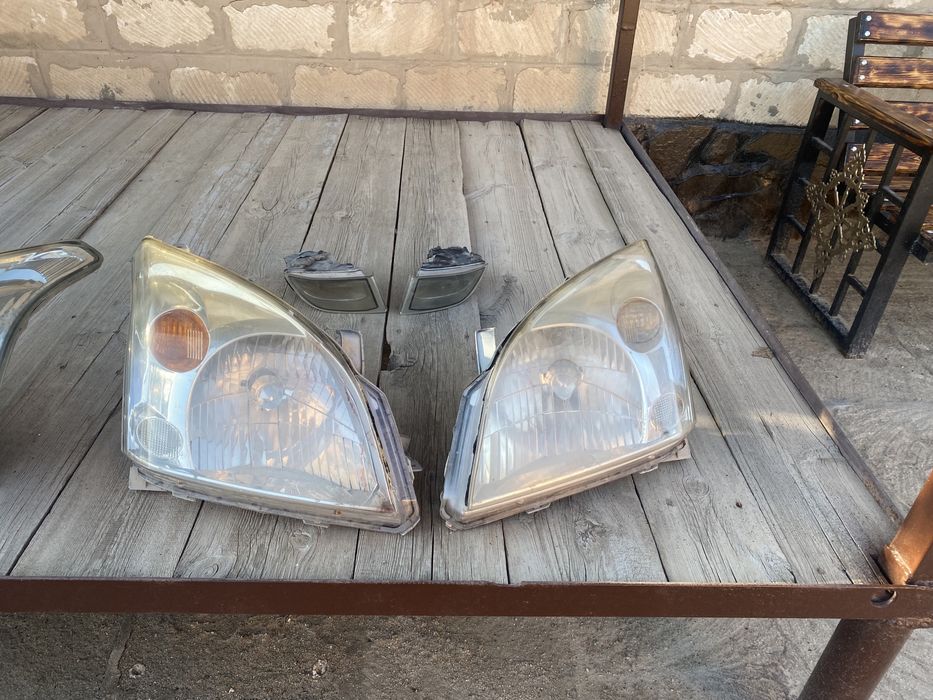 Фары на Тойота Прада 120