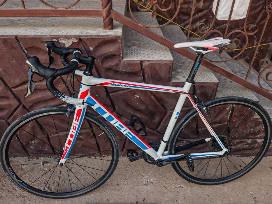 Велосипед cube pelaton