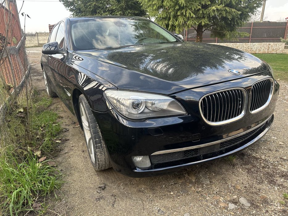 Vand Bmw 740d km reali euro 5