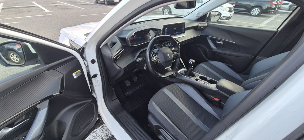 Peugeot 2008 1.5 Diesel * BlueHdi *