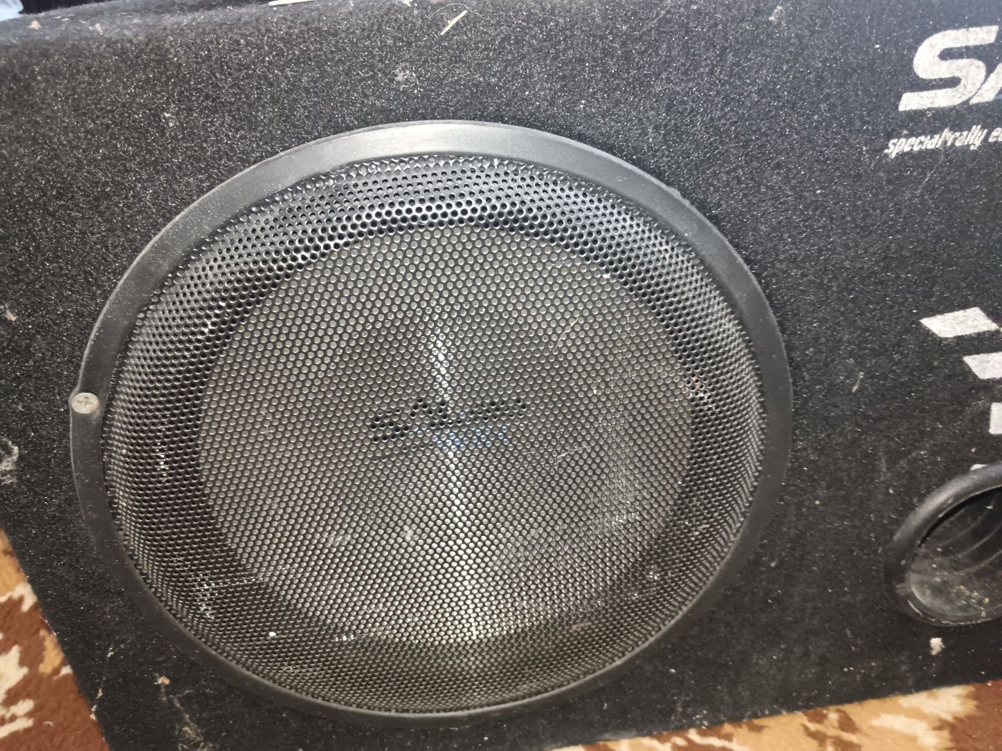Vând subwoofer și statie 300w