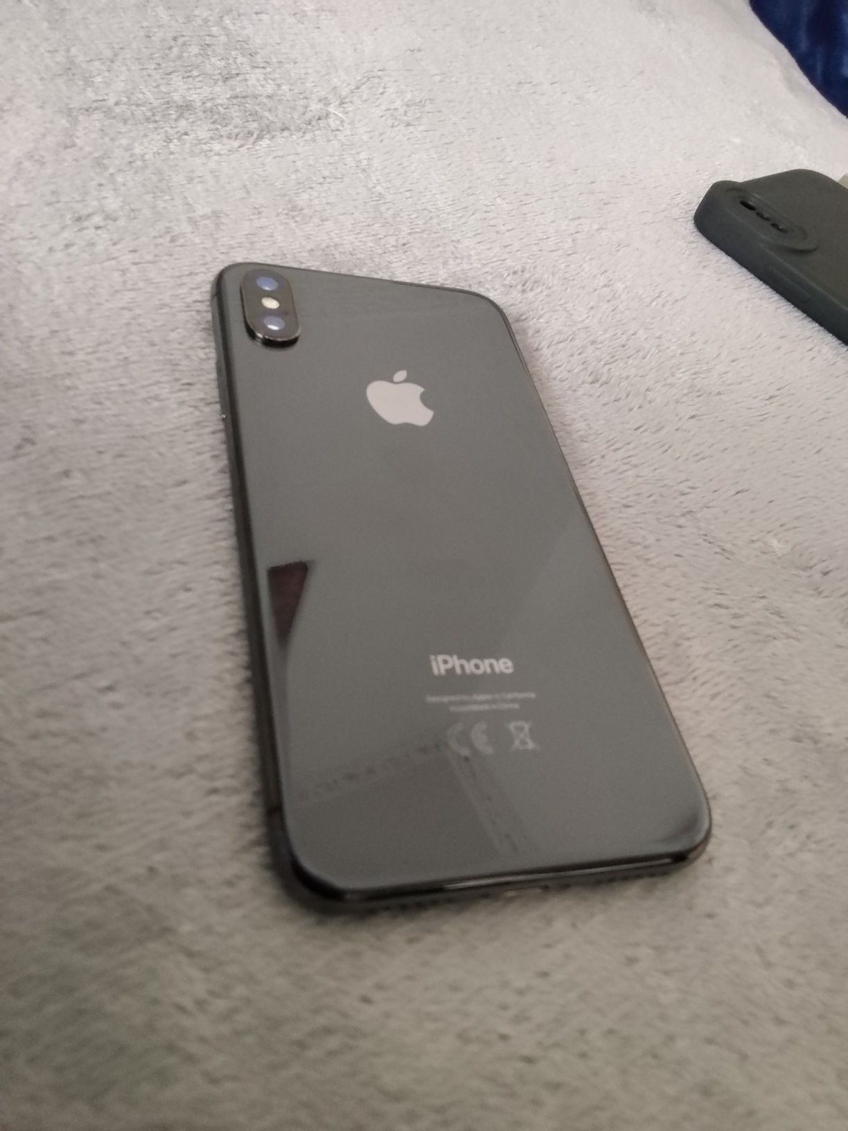 iPhone x ,10 64gb