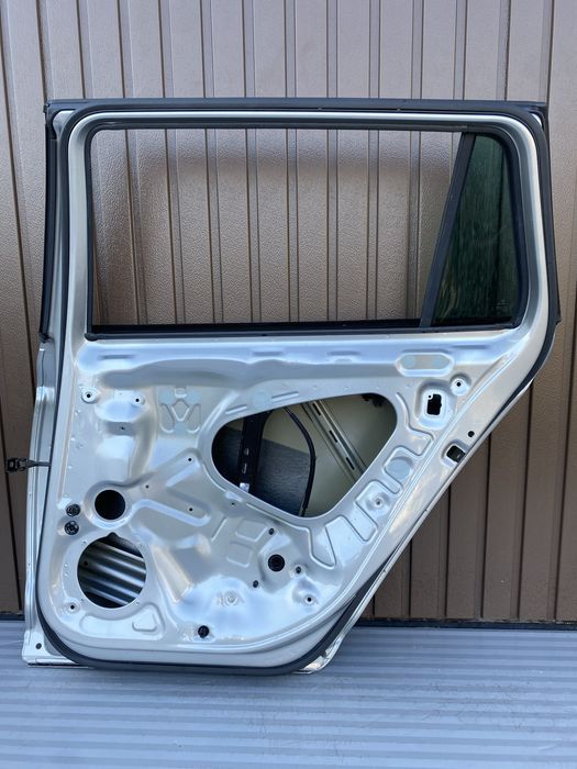 Usa dr spate combi vw Passat B8 cod culoare LB7W (Impecabila)2015-2020