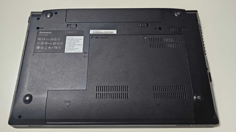 Vand laptop Lenovo B590 procesor I3 8Gb ram 1Tb SSD Samsung
