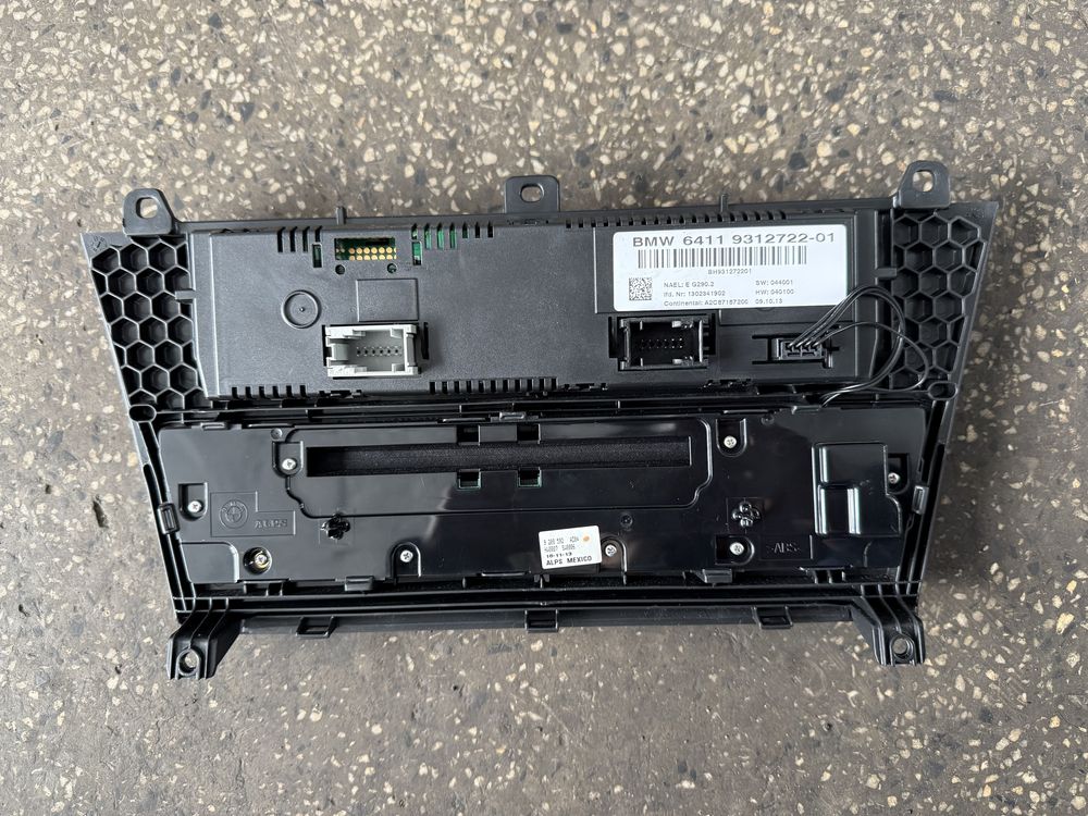 Панел климатроник и радио BMW F25
