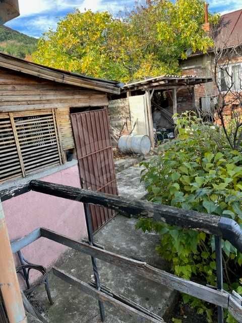 Продава се Къща в Асеновград - 70 кв.м за 258 €/кв.м - Снимка #3