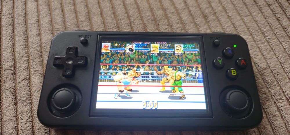 Продавам Anbernic RG35XX H