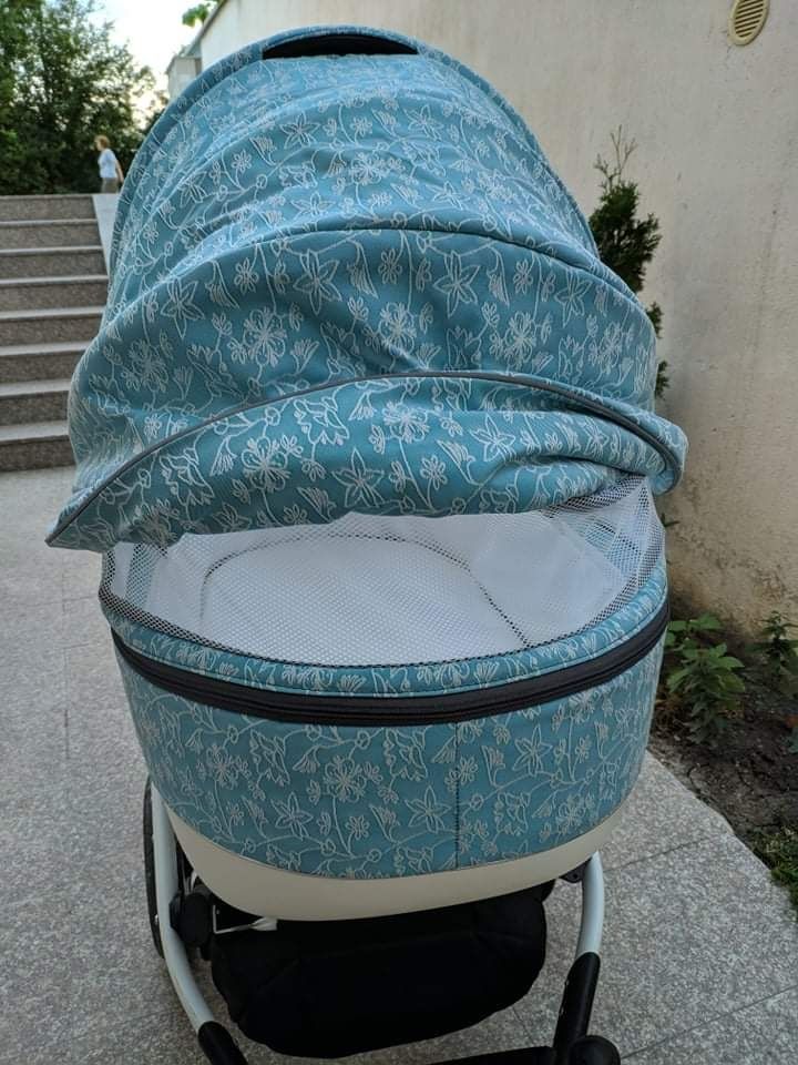 Бебешка количка 3 в 1