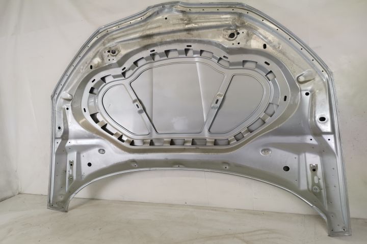 Оригинален Преден Капак В Добро Състояние Шкода / Skoda Octavia 4