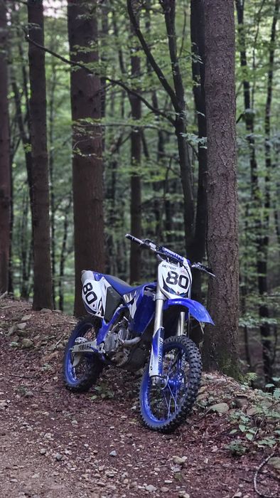 Vând yamaha yz450f