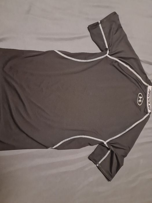 Tricou elastic slimfit