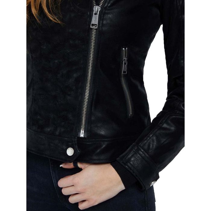 Geaca de dama marca Guess