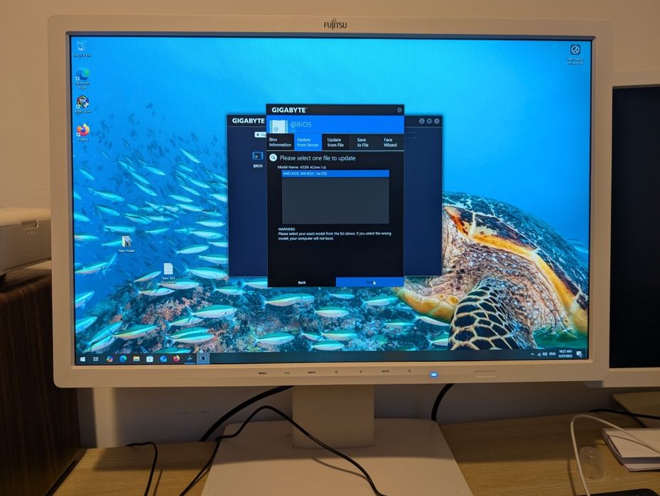 Vand desktop Ryzen 4600g plus monitor Fujitsu