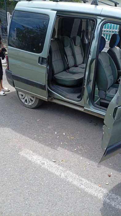 Peugeot partner 1.4 Hdi înscris pe bulgaria