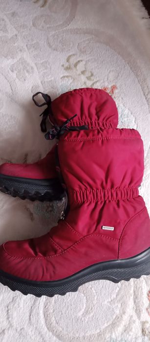 Продам женскую обувь