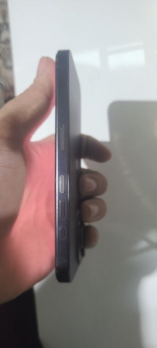 Iphone 15 pro 128 / 87 No sim qilingan