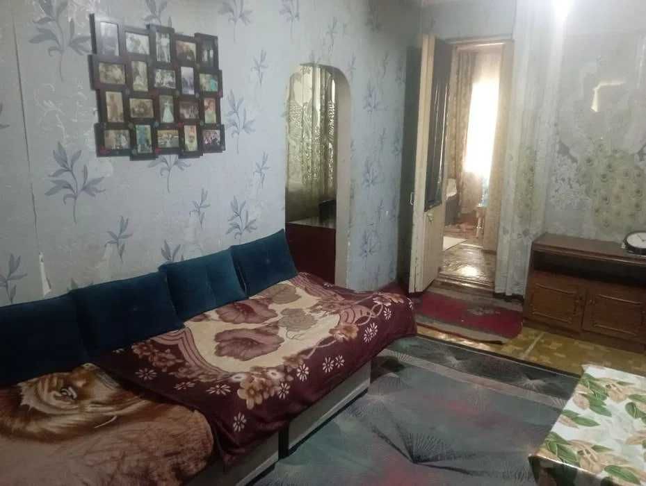 СРОЧНО !!! Продается квартира в Яшнабаде 2/1/4 (50 кв/м ) Авиасозлар 2