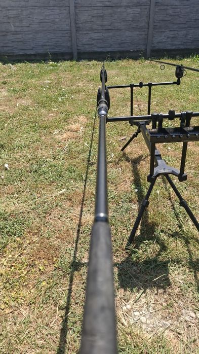 Vând pereche de lansete Anaconda 3 lbs si 3.25 lbs !!oferta!!