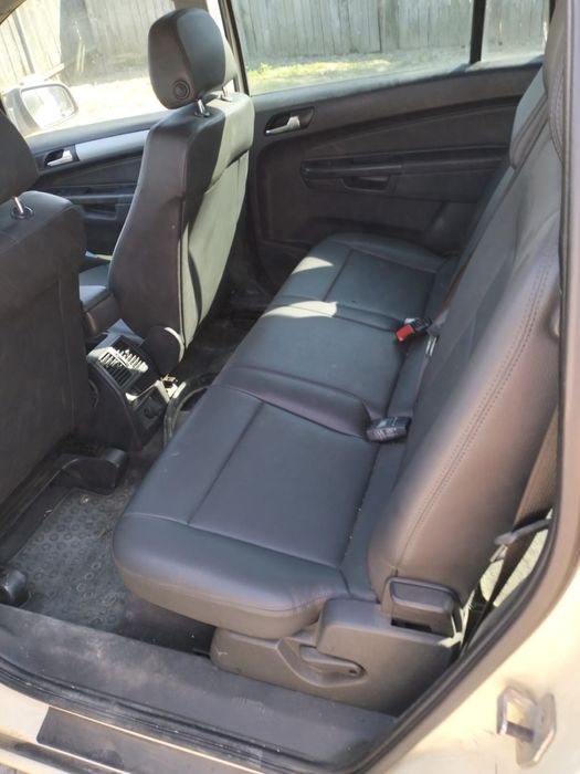 Piese dezmembrari Opel Zafira B 1.9cdti Z19DT, automata 7 locuri piele