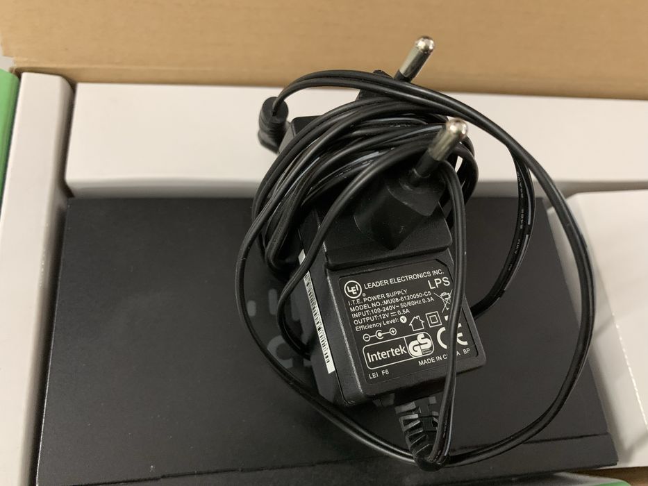 Cisco sf110d-16 16 портов суич