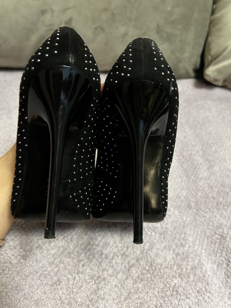 Pantofi Zara Woman marimea 36