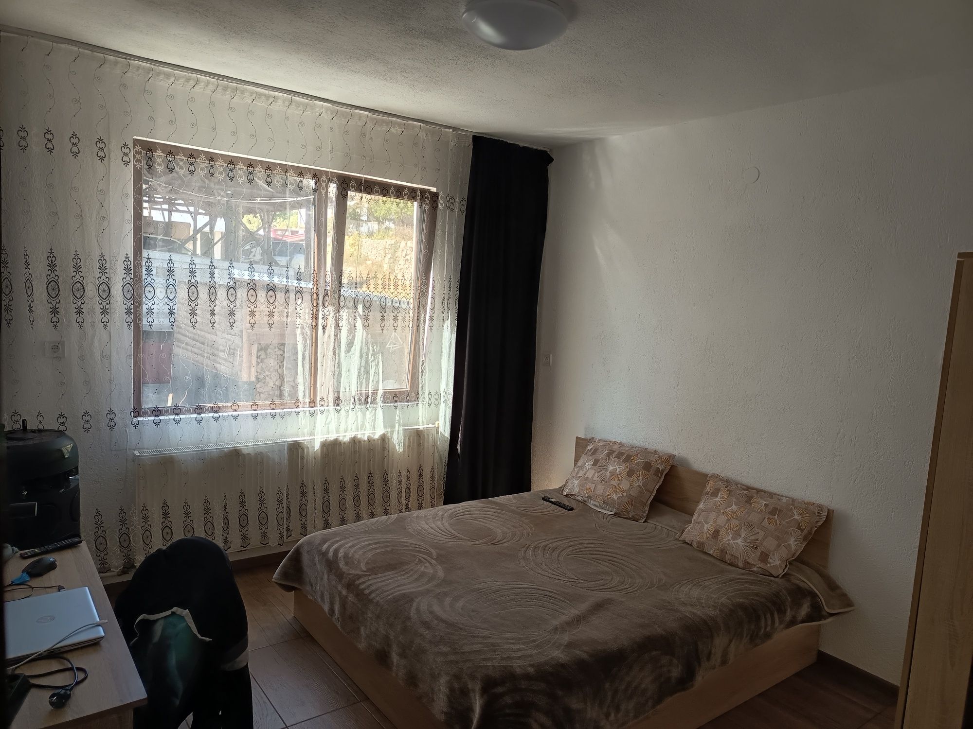 Продавам етаж от къща