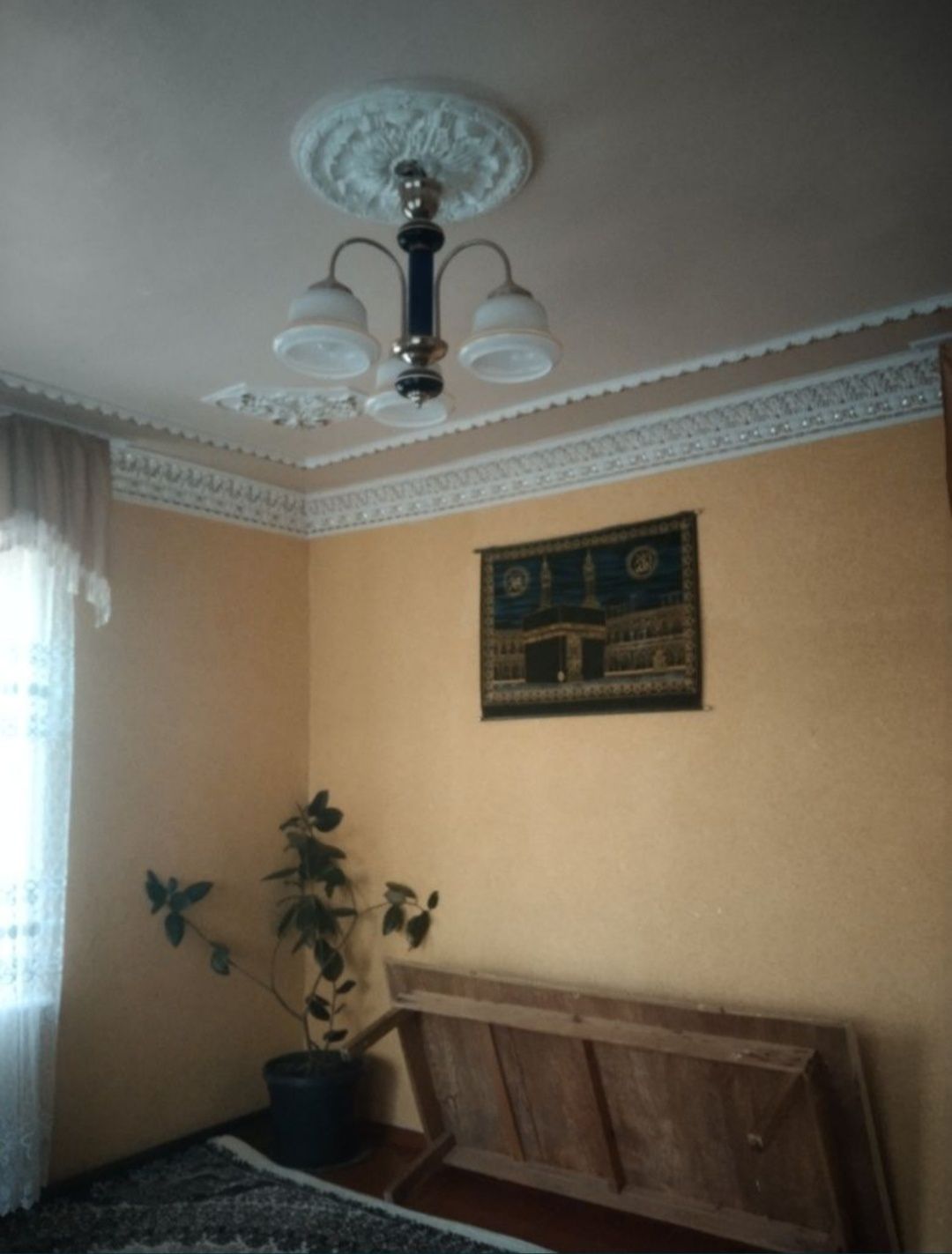 Uy sotiladi Oqqovoq 2 avtobaza