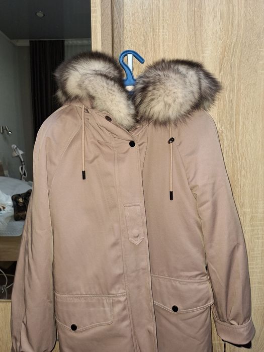 Новая парка. Продаю по причине того,что не подошёл размер