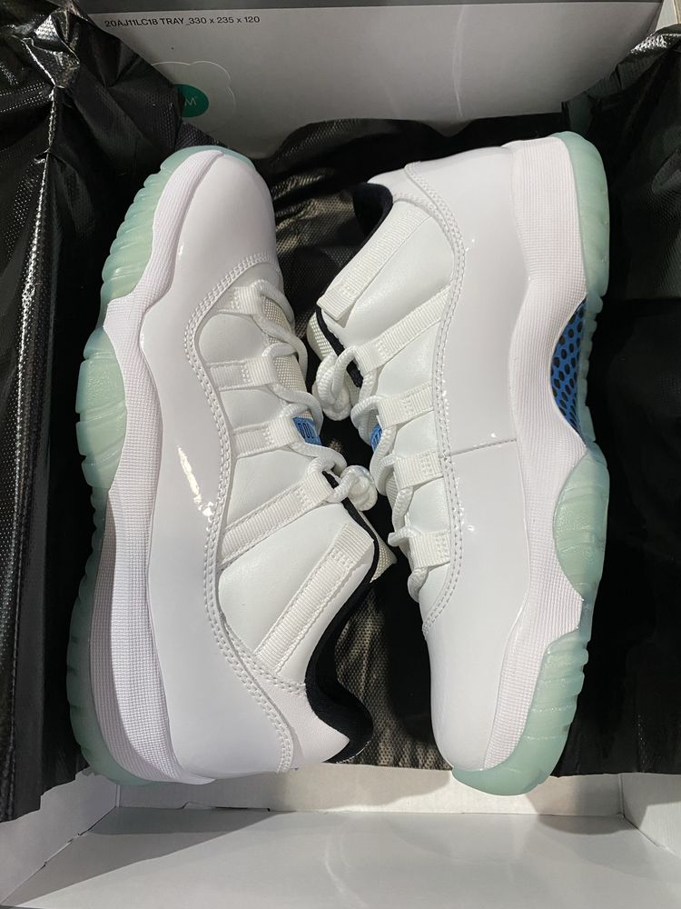 Air Jordan 11 Retro Low “Legend Blue”