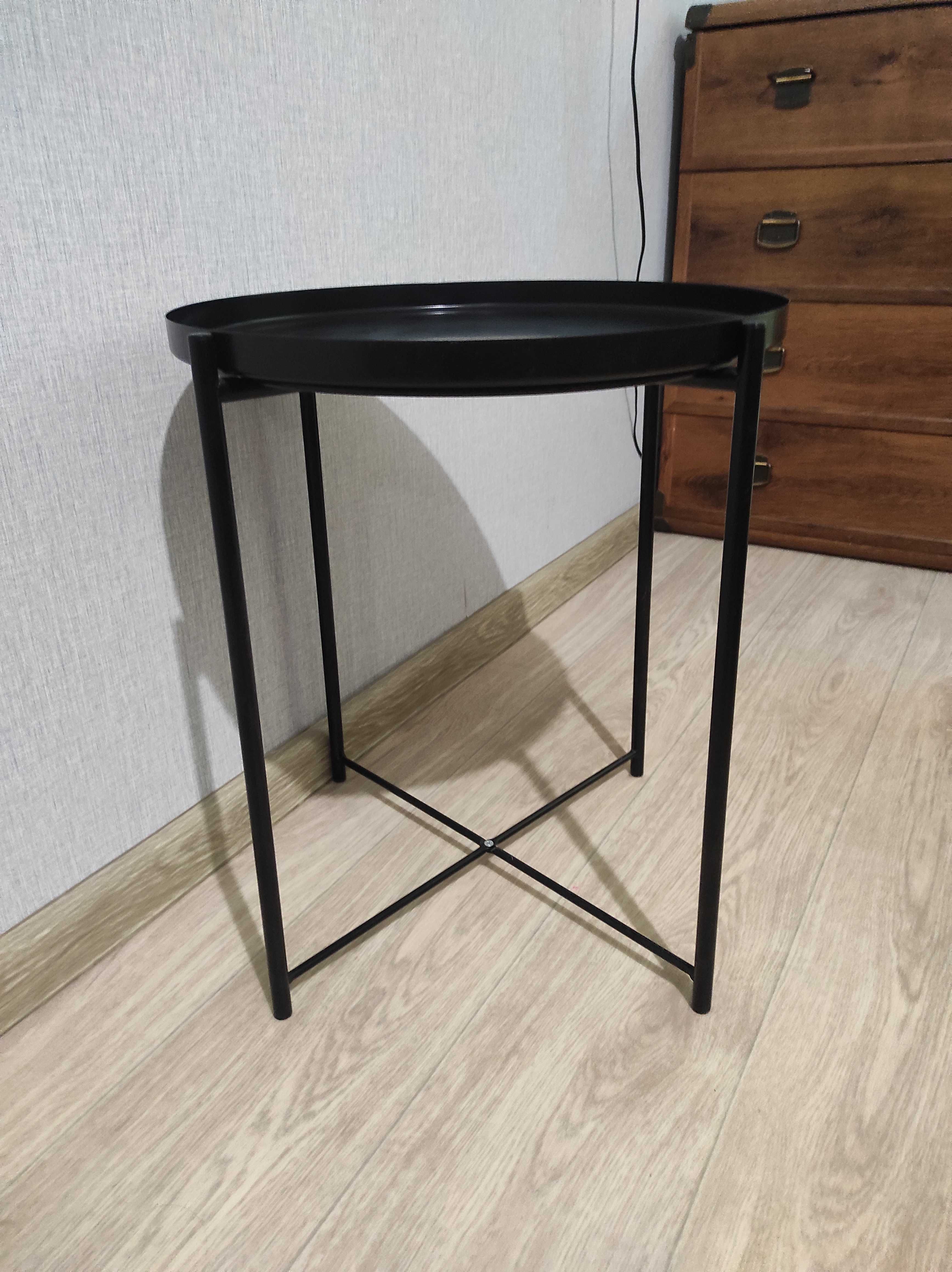 Продам журнальный столик ikea