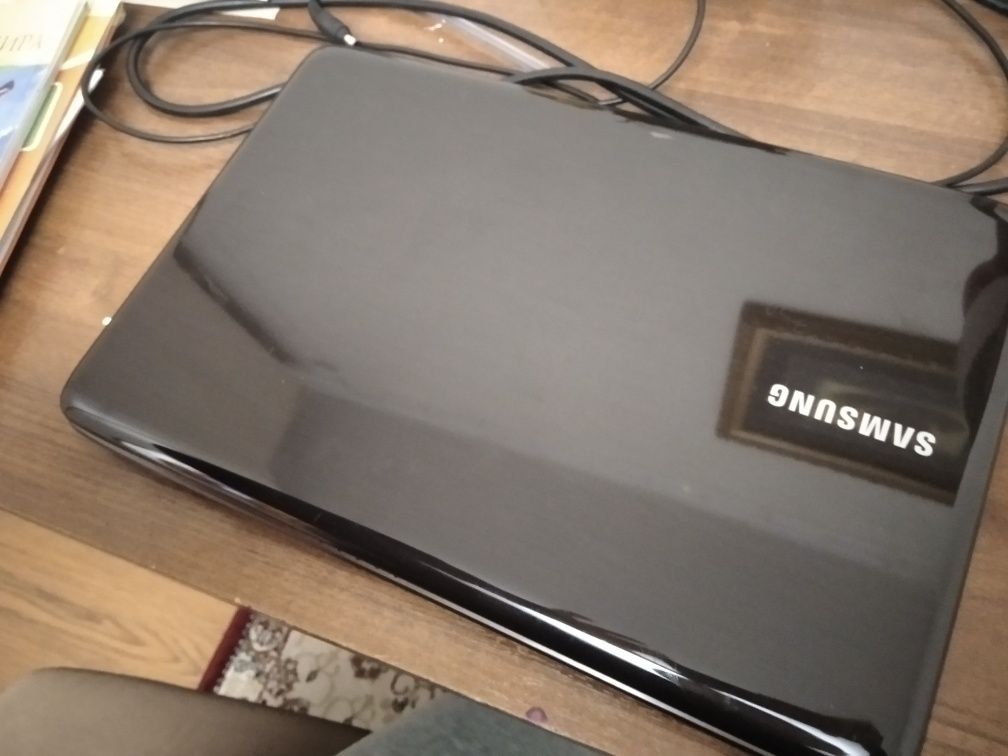Офисный ноутбук, Samsung R540