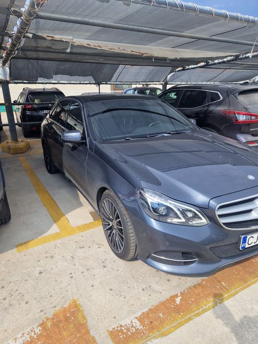 Vând Mercedes-Benz E-Klasse, 200 Blue Tec...
