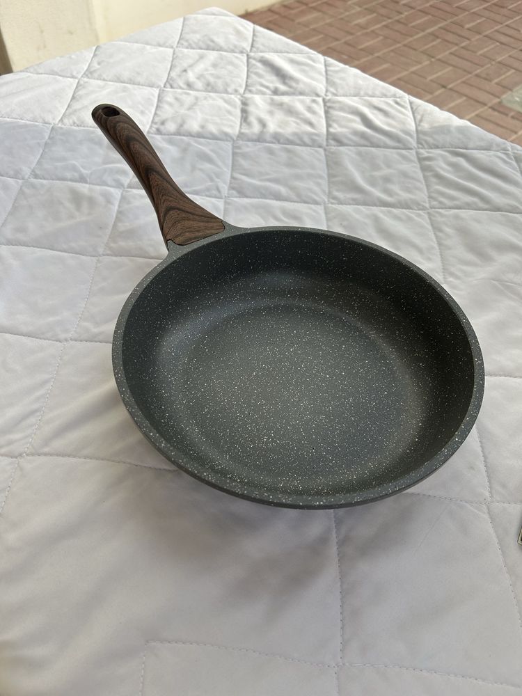 Подарок новая сковородка