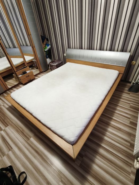 Спалня с матрак (втора употреба)