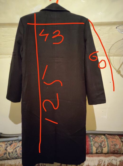 Пальто продается.