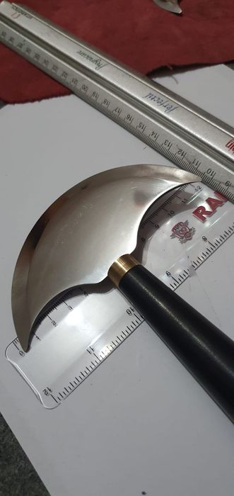 Cutit taiat piele semiluna