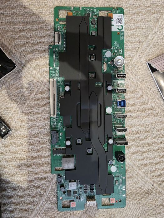 Части за Samsung Odyssey OLED G8