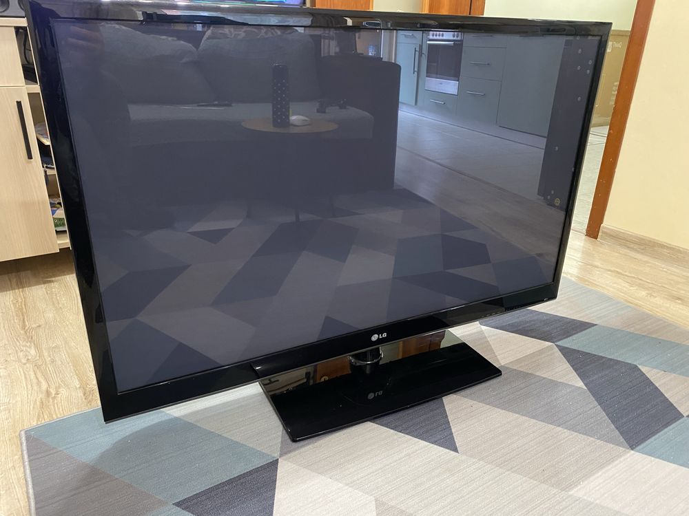 Телевизор LG 50 инча
