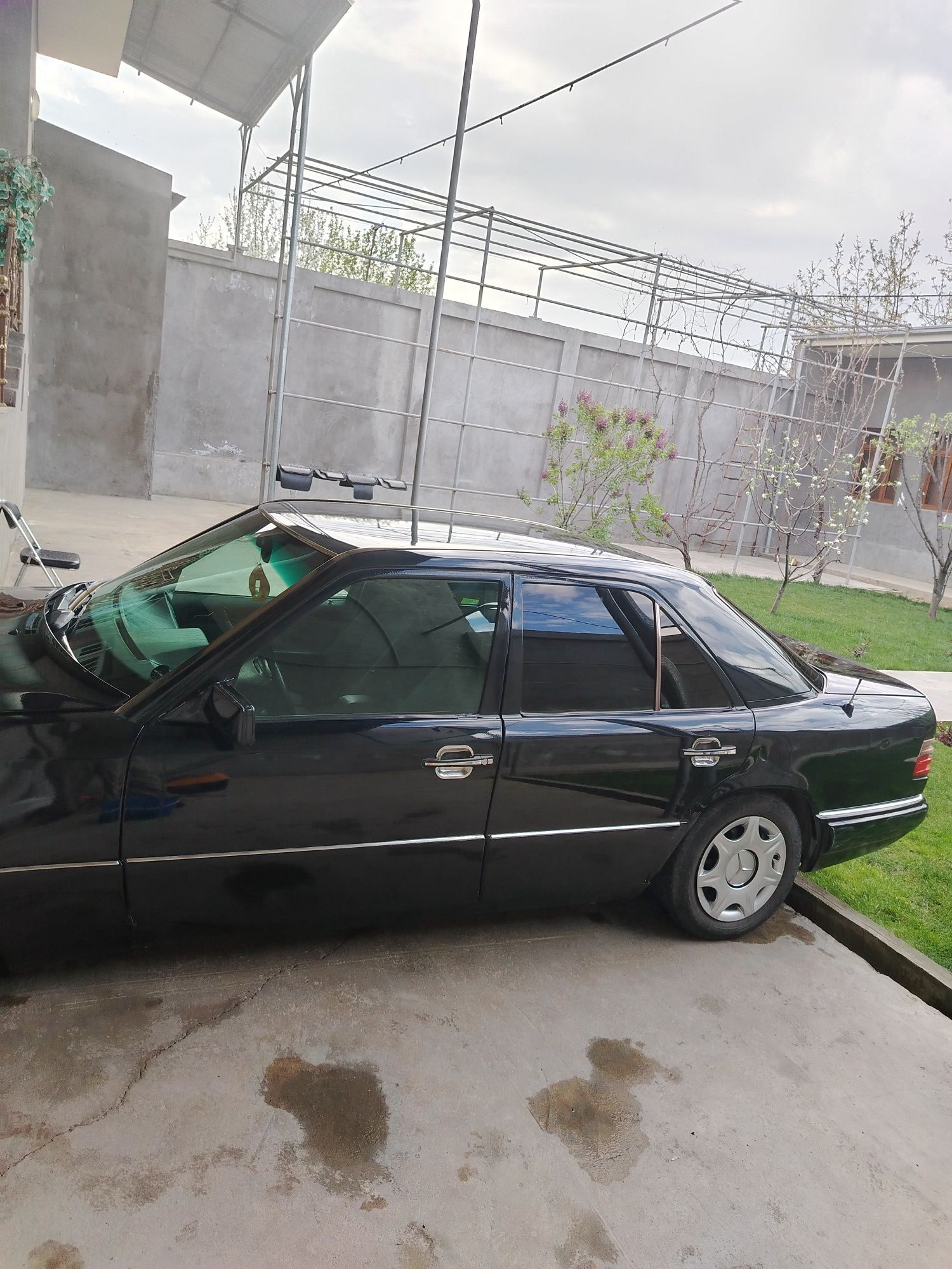 Mercedes benzin w124