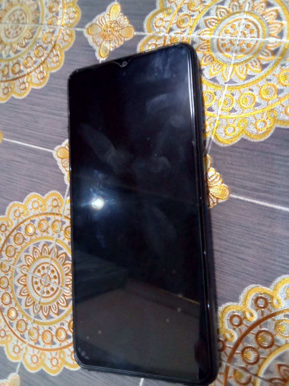 Samsung galaxy A12 sotiladi