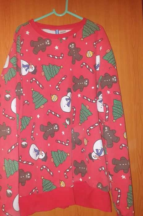 Bluza HM , rochie  Mos Craciun