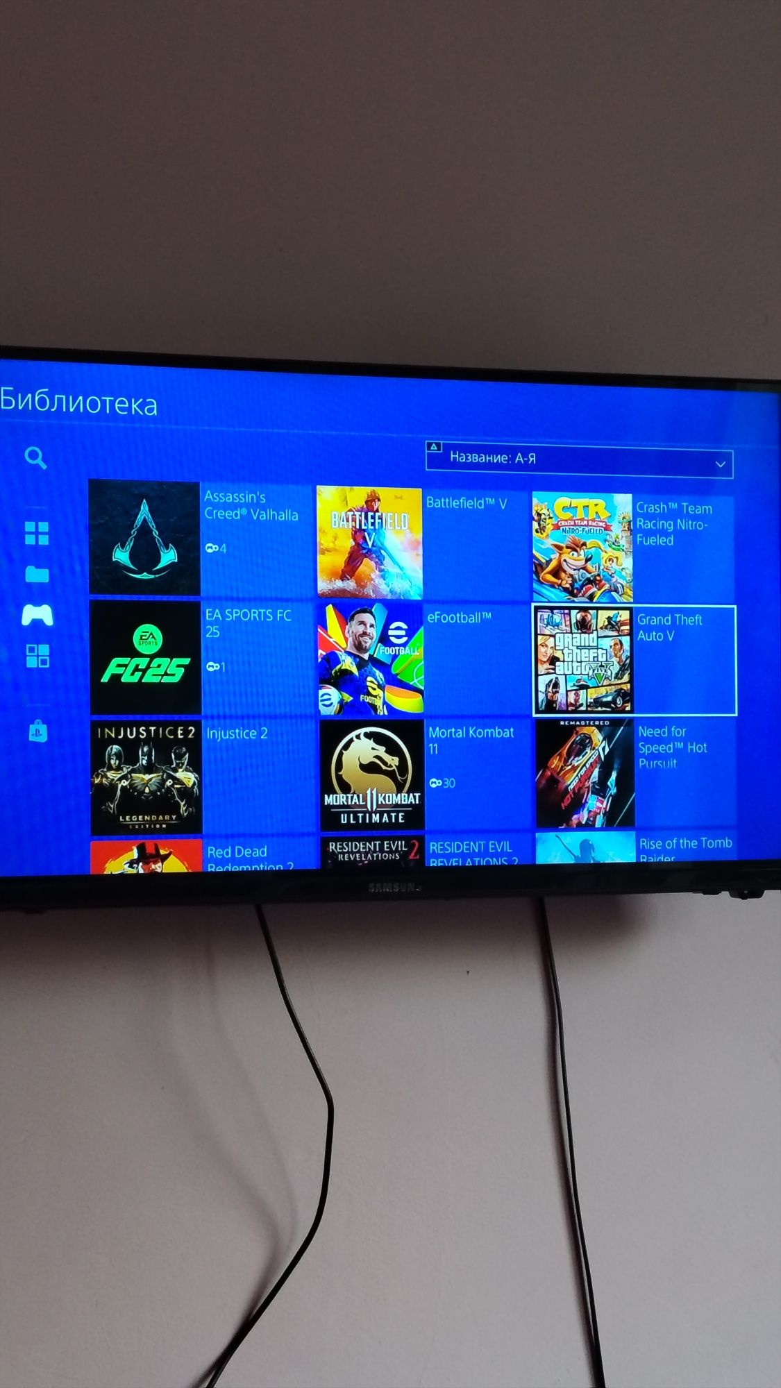 Ps4 pro sotiladi 1tr hotira 2 jostik oyinlari bilan