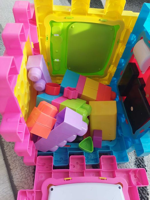 Интерактивен куб M-Toys